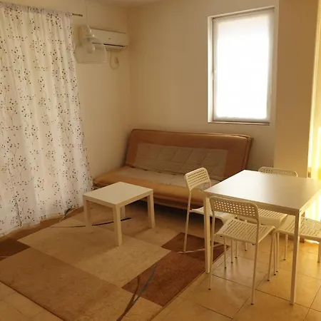 Sunny Gardens 2 Bedrooms アパート サニービーチ