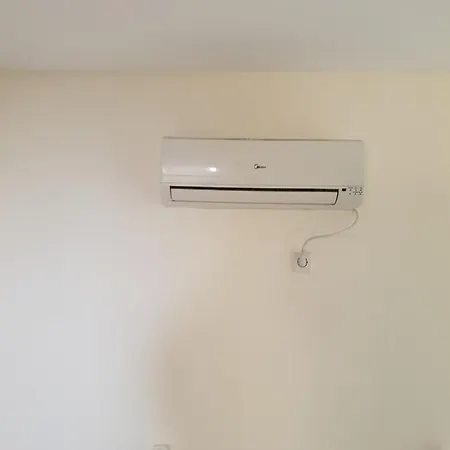Sunny Gardens 2 Bedrooms *